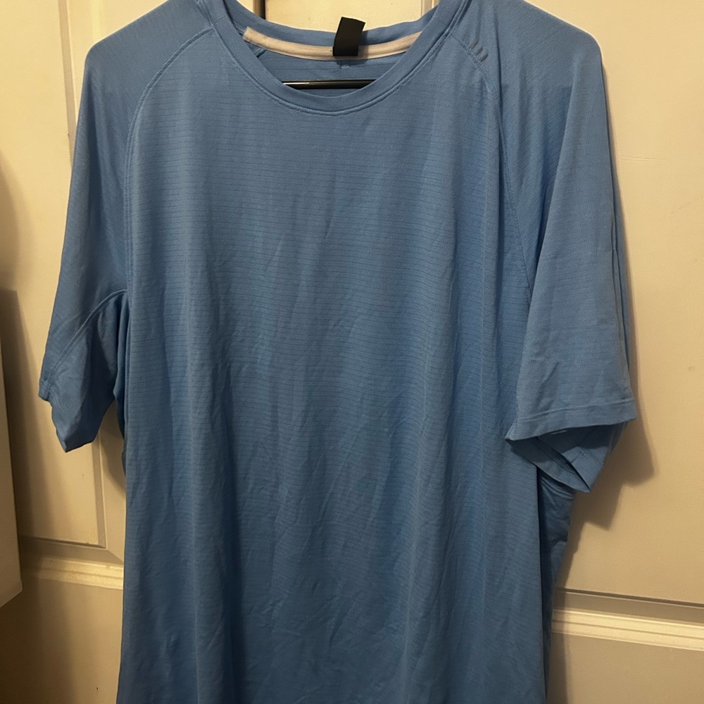 Lululemon Men's Tshirt